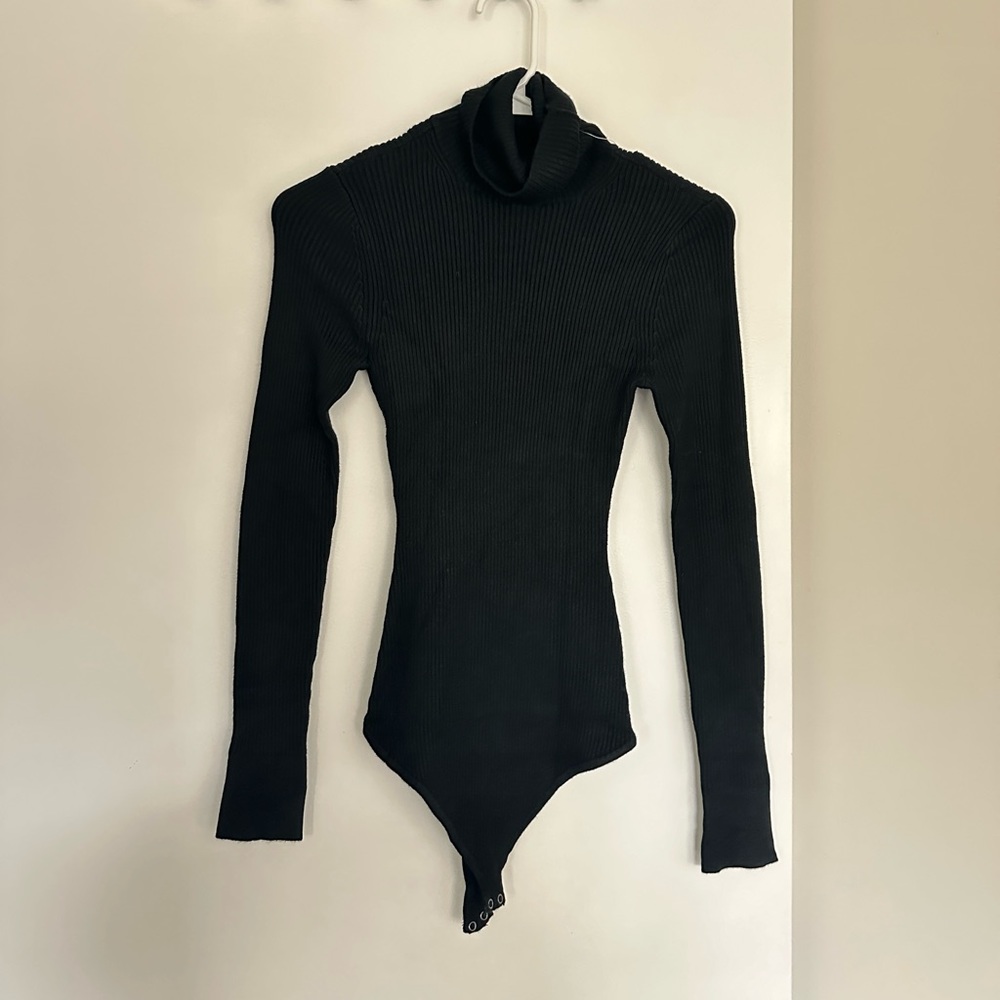 Abercrombie turtle neck bodysuit (NEW)
